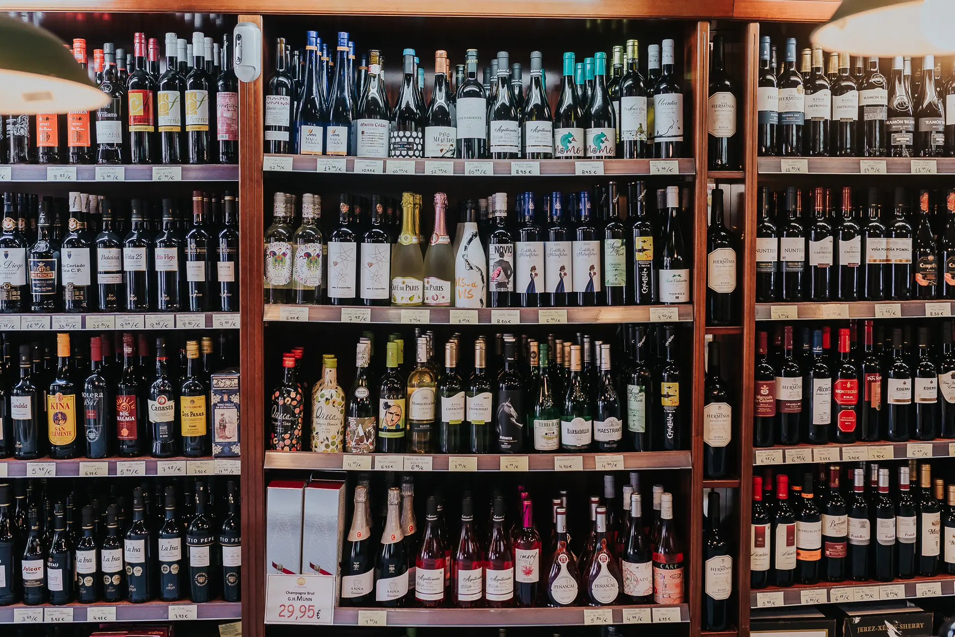 Vinoteca de la Tienda Bacalao Gourmet